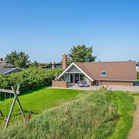 Hébergement de vacances Just 500 Meters From Both The Sea And The Town, Lovely, Well-maintained Is Situated *