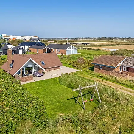 Hébergement de vacances Just 500 Meters From Both The Sea And The Town, Lovely, Well-maintained Is Situated *